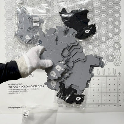 HEXSPIRE: FISSURED HUMP BUNDLE 01 (Blocks + Layout) / PARAGAMI PAPER KIT 101_001_004